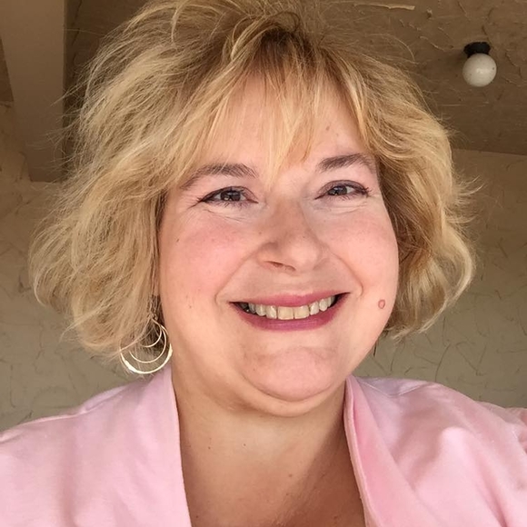 Meet your Posher, Linda - Picture 1 of 1